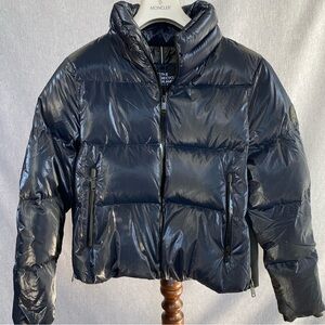 The Recycled Planet | Water Wind Resistant Down Puffer - Liquid Shine DARK BLUE